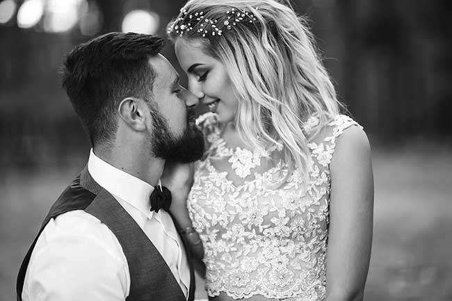 Wedding photography resources